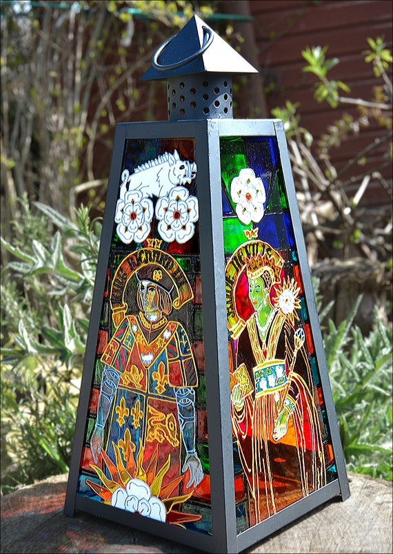 Richard III Hanging Lantern, Hand Painted Stained Glass Yorkist Lamp, British History Ornament, Ricardian Gift, English Royal King & Queen