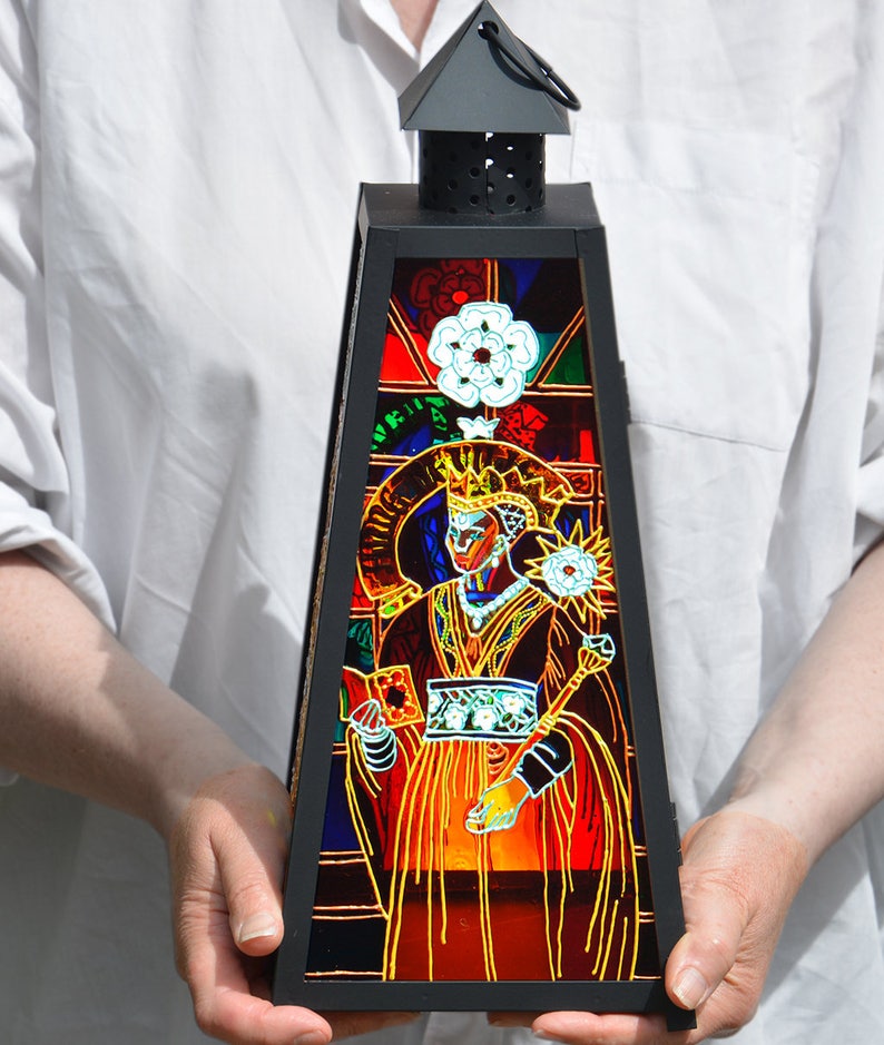 Richard III Hanging Lantern, Hand Painted Stained Glass Yorkist Lamp, British History Ornament, Ricardian Gift, English Royal King & Queen image 6