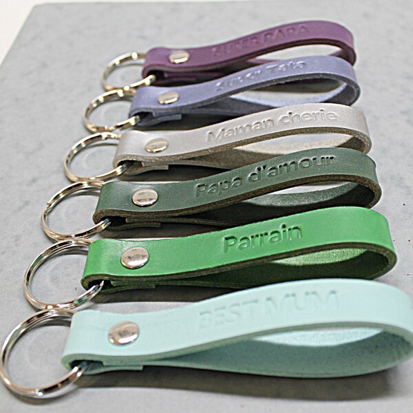 Name Schlüsselanhänger, personalisierter Schlüsselanhänger aus Leder, personalisierter Schlüsselanhänger aus Leder, Schlüsselanhänger aus Leder, Weihnachtsgeschenk, Strumpffüller