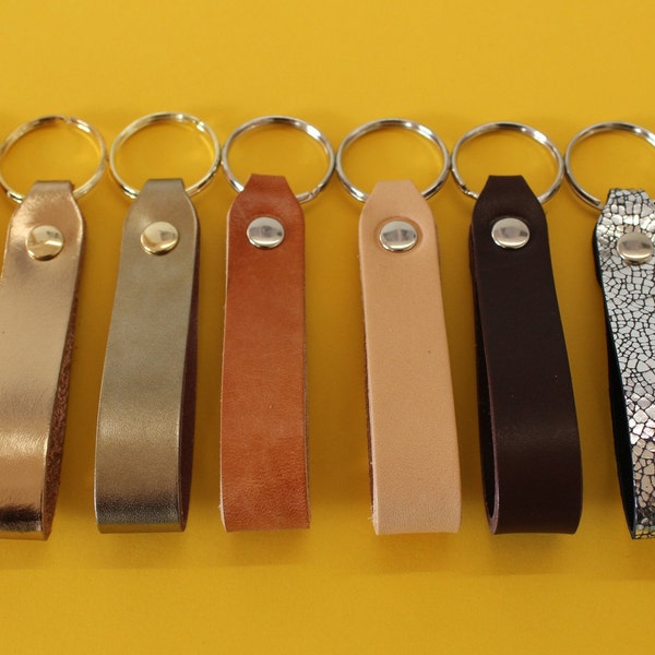 Name Schlüsselanhänger, personalisierter Schlüsselanhänger aus Leder, Schlüsselanhänger aus Leder, Geschenk für Papa, Weihnachtsgeschenk, Strumpffüller