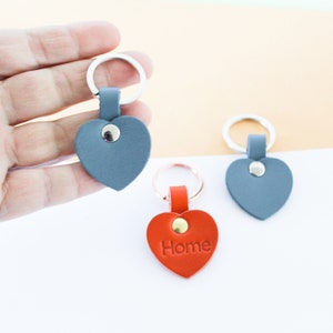 Heart keychain custom,porte-cles personnalises,girlfriend gift,Heart keychain,Inicials keychain,gift for her ,Mothers day gift, gift for mon image 3
