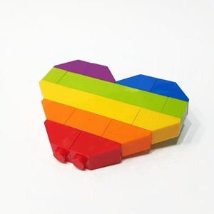 レインボーハートブローチ：ビルディングブリックLGBTQピン
