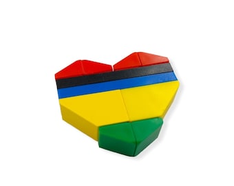 Love brooch made with plastic bricks, Colorful heart brooch, Love gift, Anniversary gift for geeks, Heart shaped brooch, Plastic brooch