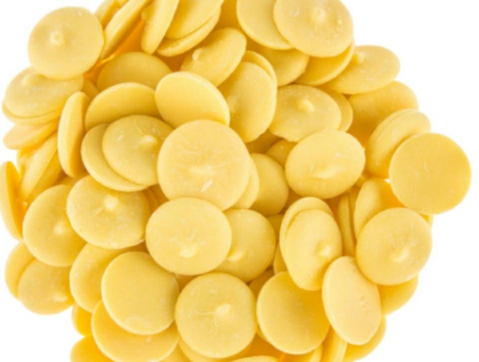 32oz bag Candy Melts vanilla flavored Wilson 32oz bag Candy Melts vanilla flavored Wilson