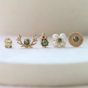 Fijne 14 kt massief gouden edelsteen sieraden piercing, hypoallergene oorbellen, kleine gouden helix piercing, gauge, tragusoorbel, geboortesteenoorbel