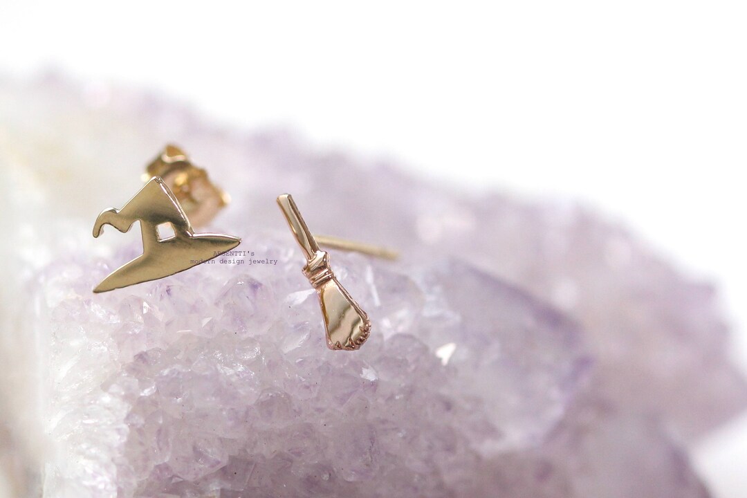 14K Gold Witch Hat Broom Stud,unbalance Earrings,halloween Earrings