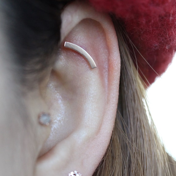 14K Gold Curve Shaped Screw Back Earringsouter Conchsmile - Etsy