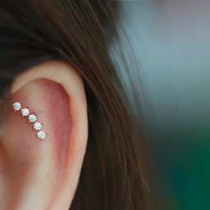 14k Solid Gold Curved Bar Studs Piercing, 14k złoty piercing muszli, zakrzywiony kolczyk w kształcie sześcianu, złoty kolczyk do chrząstki