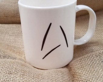 Benutzerdefinierte Kaffeetasse basierend auf Captain Kirks Kaffeetasse in Star Trek Beyond – Neues Sternenflotten-Insignien-Logo