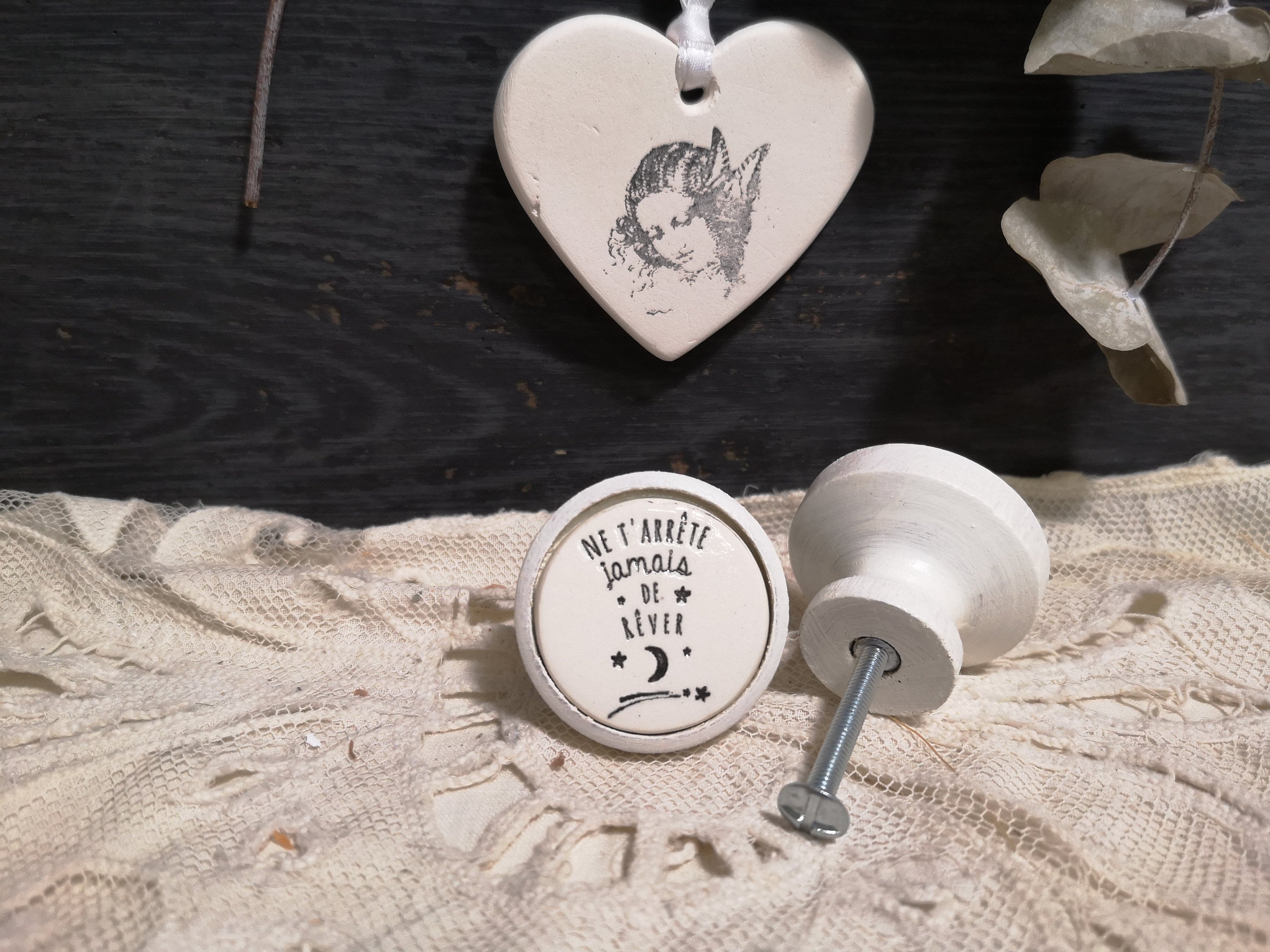 Un Bouton de Meuble, Porte ou Tiroir Bois et Céramique Ne T'arrête Jamais Rêver
