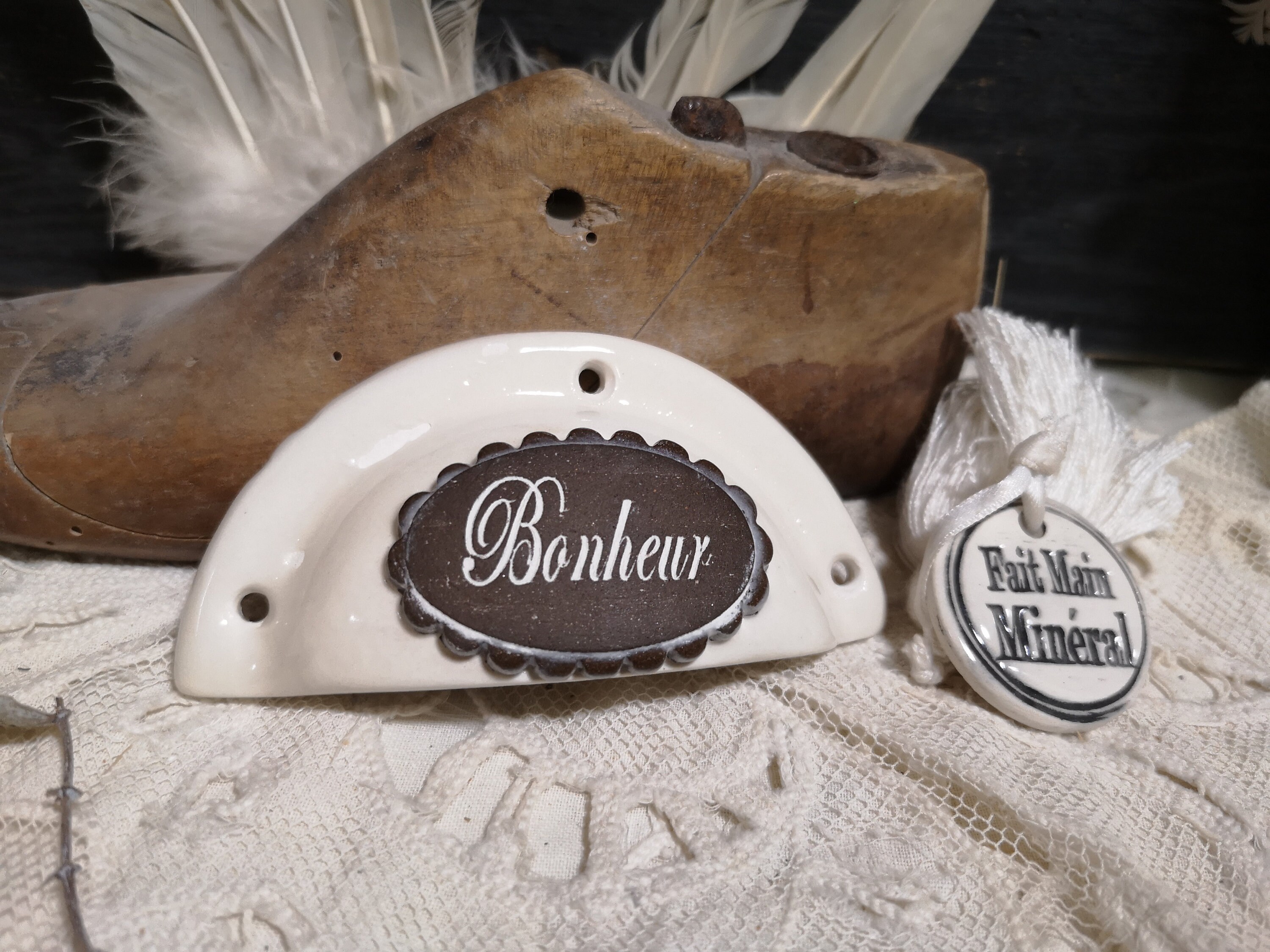 1 Poignée Coquille Bonheur en Terre Cuite Émaillée | Fabrication Artisanale