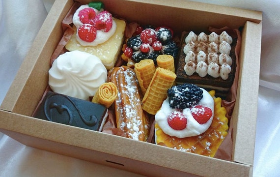 Savon De Gateau Boulangerie Craft Dessert Box Prank Faux Etsy Savon De Gateau Boulangerie Craft Dessert Box Prank Faux Etsy