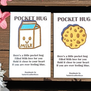 Lot de 2 câlins de poche Best Friends au lait et biscuits, cadeau tu m'as manqué, jeton de poche en bois découpé au laser peint à la main, je pense à vous, cadeau drôle