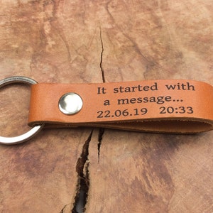 It Started With A Message Keychain, Thick Premium Leather Keyring, Personalised, Laser Etched, Dating Keychain, Boyfriend Girlfriend,For Men