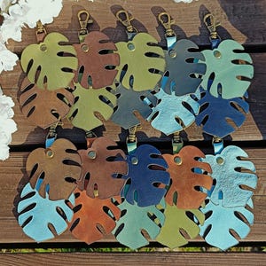 Monstera Leaf Leather Bag Charm, 10 Styles, Tropical Leaf Keychain, Split Leaf Leather Bag Charm, Clip On Bag Purse Charm, Birthday Gift