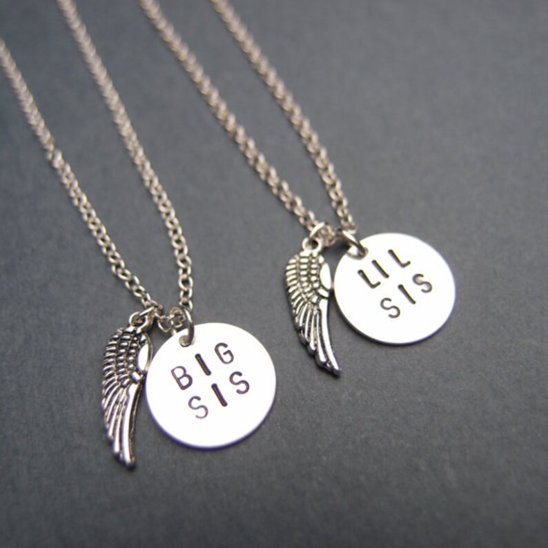 two sisters necklace