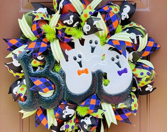 Ghost Halloween Wreath: Spooky Front Door Decor