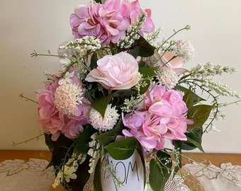 Spring Floral Arrangement, Mom Floral Arrangement, Spring Table Decor