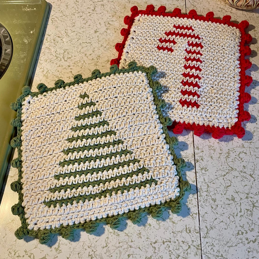 Christmas Pot Holders 2-Pack - Snowman Xmas Tree Winter Theme Heat Resistant