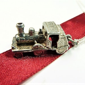 1950s British Handmade Sterling Silver Steam Train Charm With 45 cm Sterling Silver Necklace