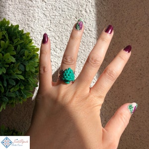 Ring with the Sicilian Pinecone in teal, ring with filigree, painted Sicily