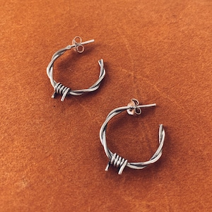 BARBED WIRE Sterling Silver Hoop Earrings. Handmade Barbed wire. Vintage Style Hoops. Small size silver hoops.
