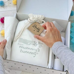 Dad to be gift, a surprise pregnancy announcement to husband, a gift to daddy from the bump, such a beautiful daddy poem from the bump.