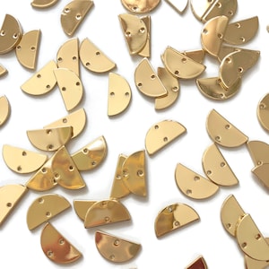 4 Stück / + 10 x 8 mm - Gold Messing Stamping Disc - Messing Halbkreis Mond Punzieren Anhänger - 2 Löcher
