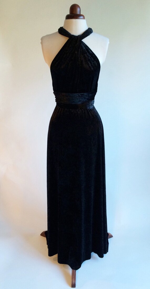 infinity gown black