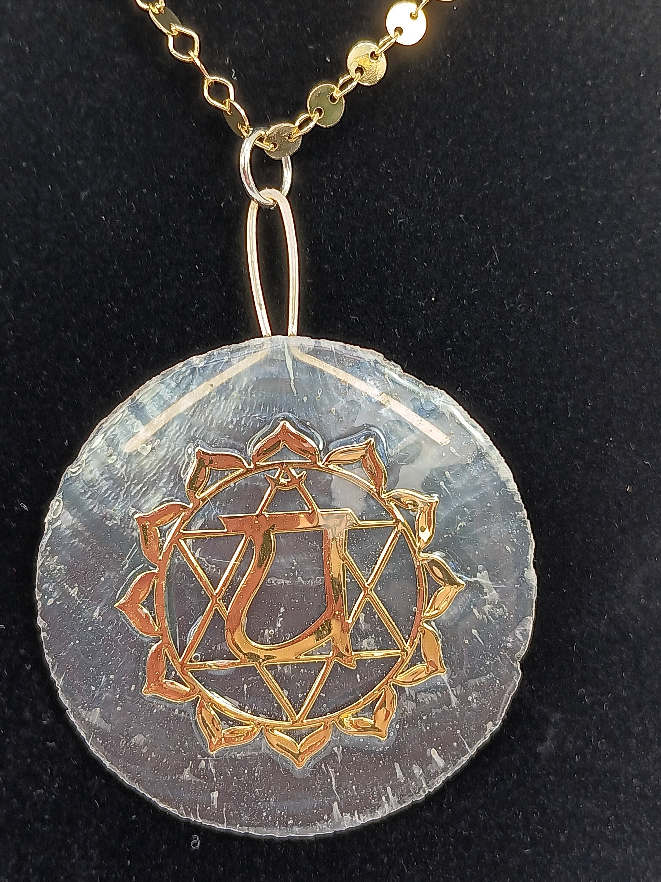 Heart Chakra - Capiz Shells Amulet - Etsy