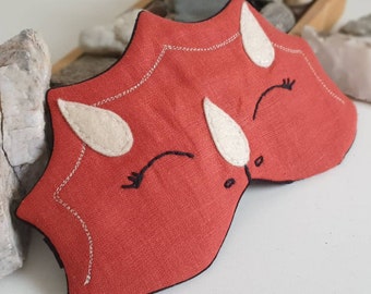 Dinosaur eye sleep mask - Triceratops sleep mask - Linen eye pillow - Organic kids adults eye mask - Travel mask - Animal mask