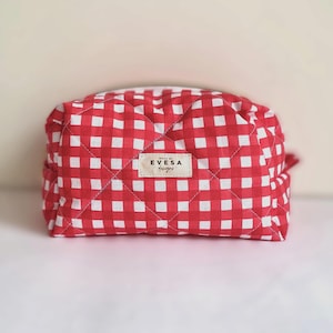Rote Gingham gesteppte Make-up- und Tragetasche, niedliche Cottagecore-Ästhetik, Kosmetiktasche für Frauen, Geschenk für Mama, nachhaltig