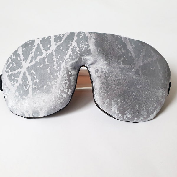 ORGANIC Silk Eye sleep mask - Certified pure silk mask - Soft eye pillow - Women and Men eye mask - Travel mask - Fully adjustable