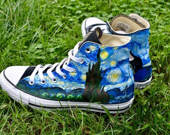 Baskets Custom femmes taille nuit étoilée peinte à la main Converse Shoes, unisexe Van Gogh peinture sur noirs hauts sommets, Artsy Fartsy chaussure Baskets Custom femmes taille nuit étoilée peinte à la main Converse Shoes, unisexe Van Gogh peinture sur noirs hauts sommets, Artsy Fartsy chaussure