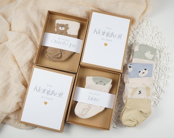 Schwangerschaft verkünden, Geschenkbox CHIARA schwanger, Du wirst Oma, du wirst Papa, du wirst Tante, Geschenkbox Babysocken Baby