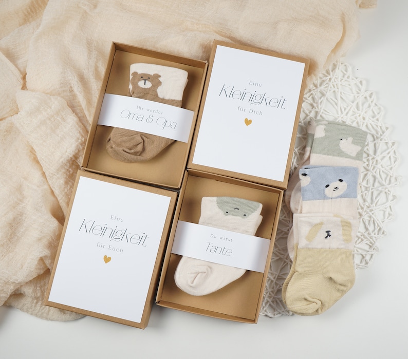 Schwangerschaft verkünden, Geschenkbox CHIARA schwanger, Du wirst Oma, du wirst Papa, du wirst Tante, Geschenkbox Babysocken Baby Bild 1