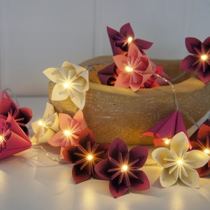 Lichterkette mit Origami Blüten, wahlweise mit Timer image 1