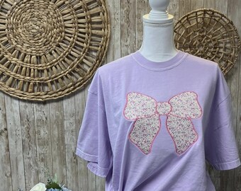 Quilted Bow Applique Tee, Quilted, Embroidery, Boho, Cottage Core, Girl Gift, Women's Gift, Birthday Gift, Christmas Gift, Mother's day gift
