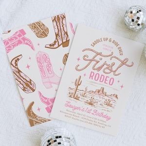 Rosa mall för första rodeo-födelsedagsinbjudan | Redigerbar cowgirl-födelsedagsinbjudan | Rep-första rodeofest | Western-flicka 1-årsdag