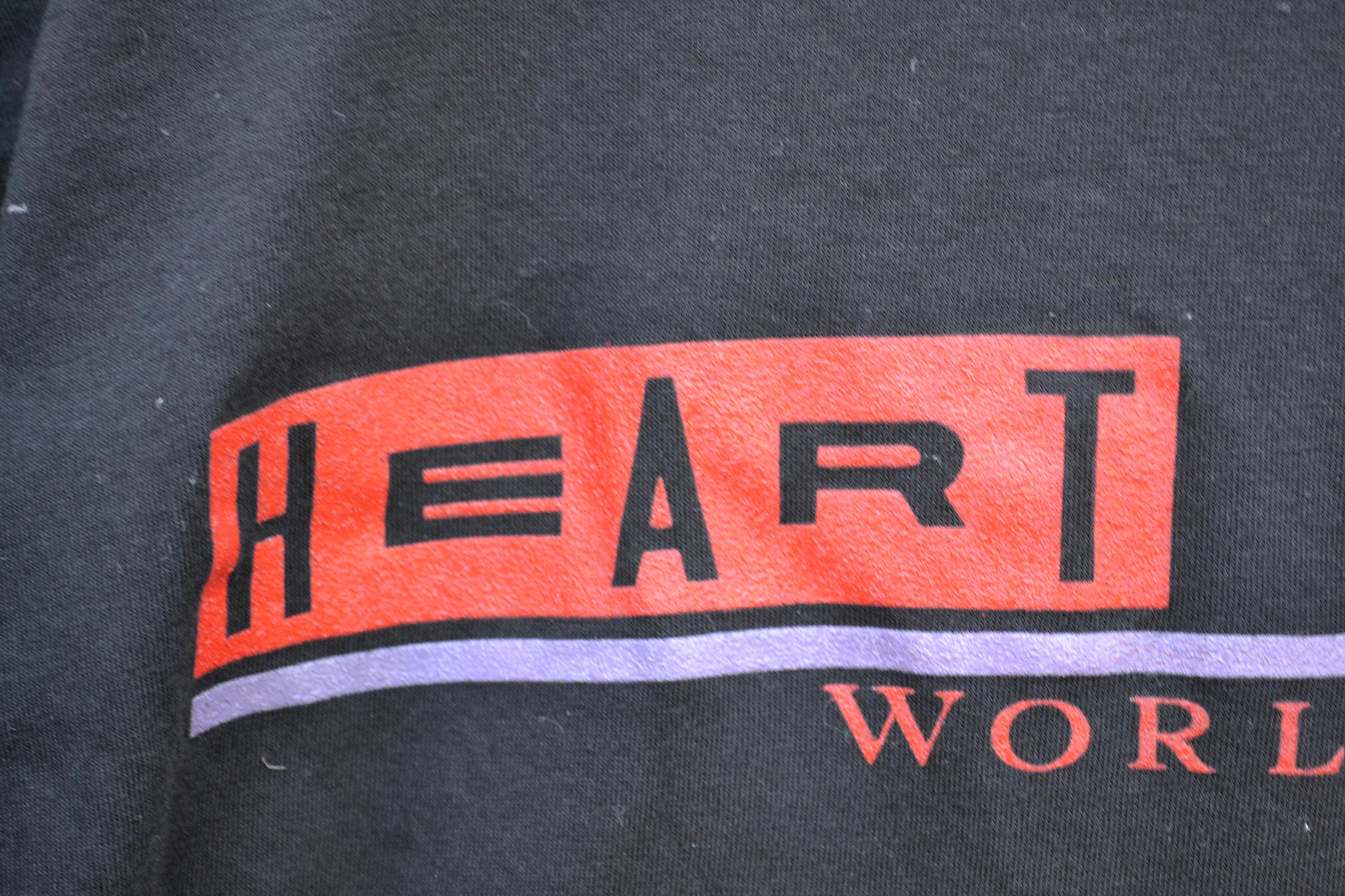 Vintage 1987 Heart Band TShirt Size XL Bad Etsy España