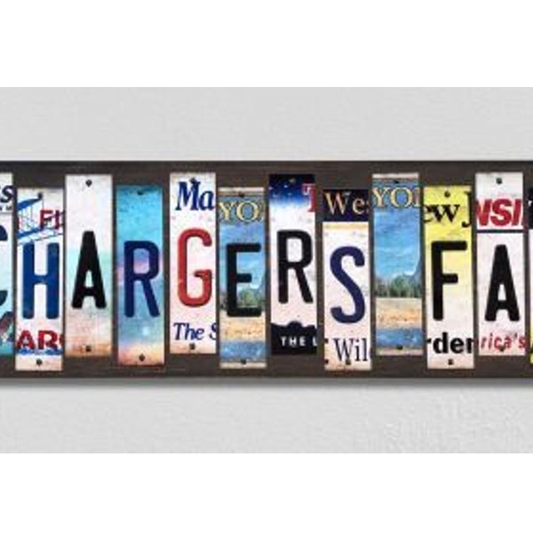 Letrero de madera hecho a mano de LA Chargers con tiras de matrícula de metal Letrero personalizado para fanático del fútbol Letrero con nombre del equipo personalizado