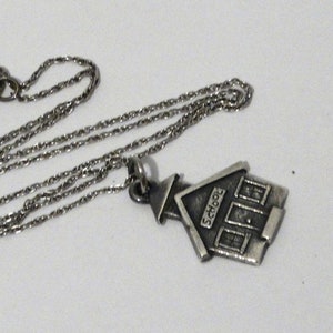 Extremely RARE James Avery Sterling Silver House Pendant & Chain Necklace.