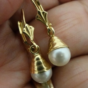 14k gouden pareloorbellen.