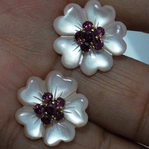 14k Gold Amethyst Earrings.