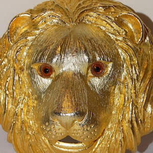 Lion Head Belt Buckle Gold Tone Brown Glass Eyes.