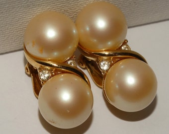 Givenchy Paris New York Faux Pearl Earrings. - Etsy