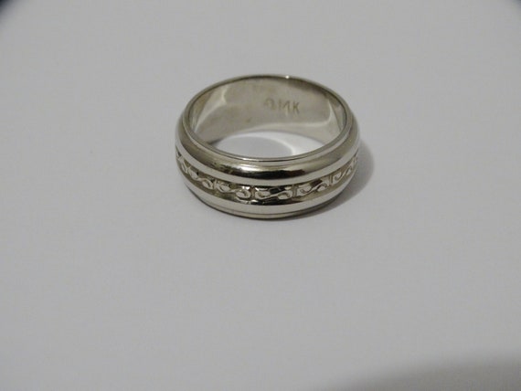 14k Solid White Gold Scroll Wedding Band Size 7-3… - image 1