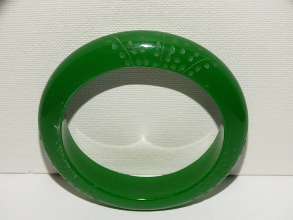 Lucite Plastic Green Translucent  Color 8.5" Bang… - image 1