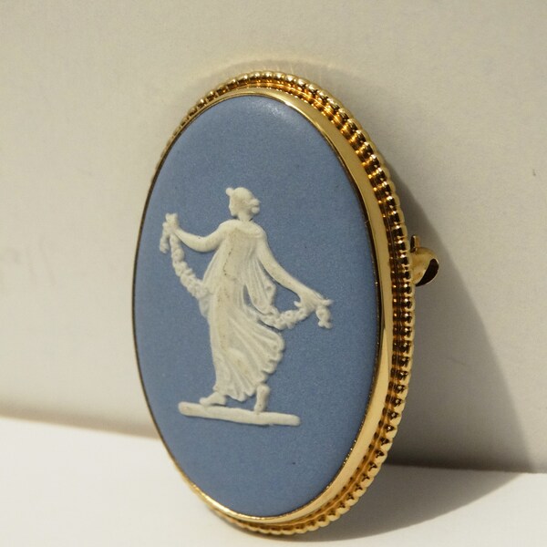 Broche Camée Wedgwood Vintage - Ancienne, En Porcelaine Bleue, Origine France, Occasion