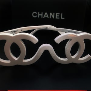 Authentic CHANEL White Runway SAMPLE Sunglasses 1994 Collectors. image 8